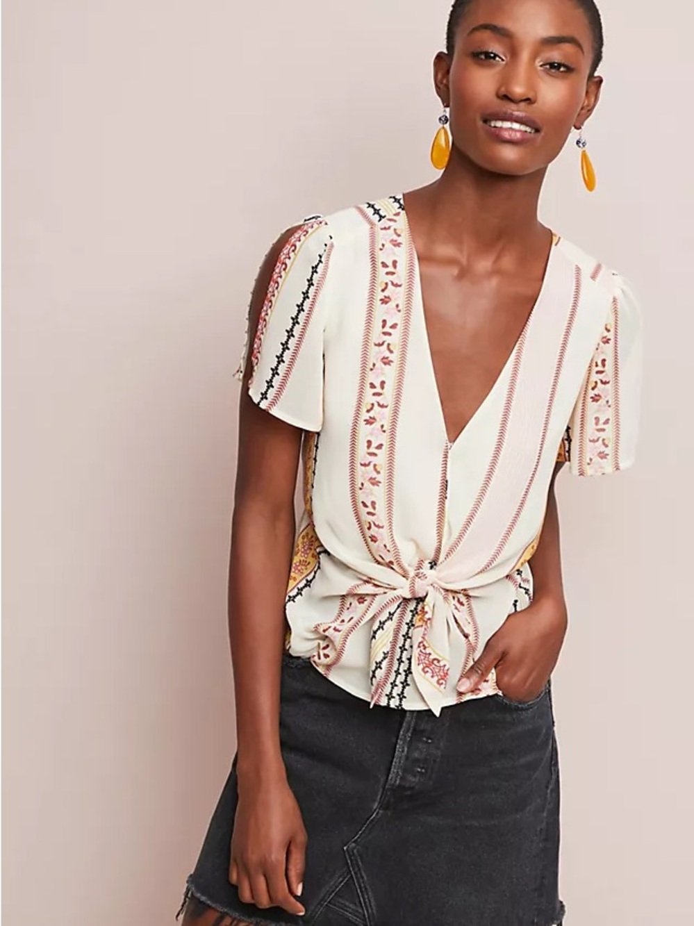 ASTR the Label Tie-Front V-Neck Printed Blouse